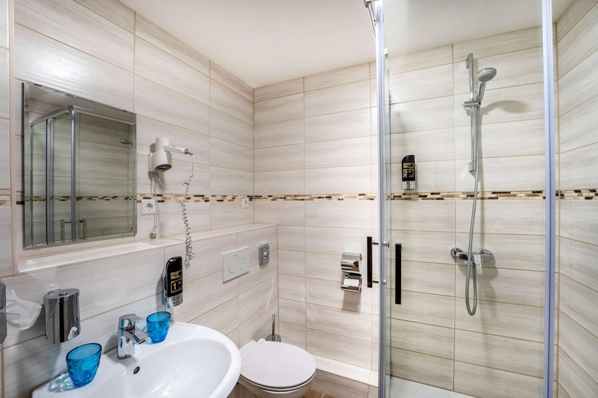 Stadthotel Reutlingen Bagian luar foto